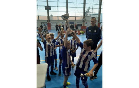Les U11 (1) remporte le tournoi futsal